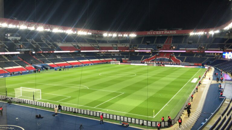W PSG zawiało amatorszczyzną? Mecz z Rennes przeniesiony!