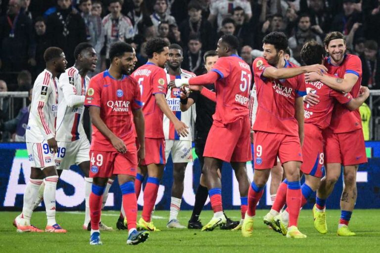 Le Choc des Lumières. PSG pokonuje Lyon