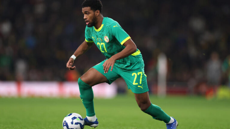 Anglicy chcą młodego skrzydłowego PSG!