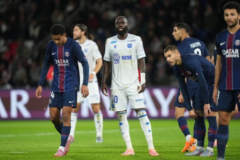Utrzymać przewagę, zniwelować stratę? – zapowiedź meczu Auxerre vs PSG