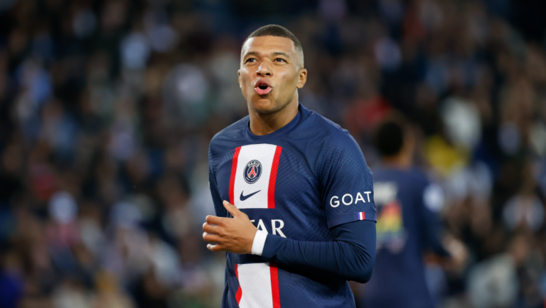 PSG spłaciło należności wobec Mbappe