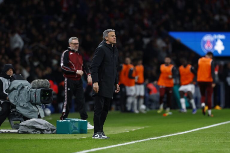 Atletico nie ustępuje. PSG ustaliło cenę!