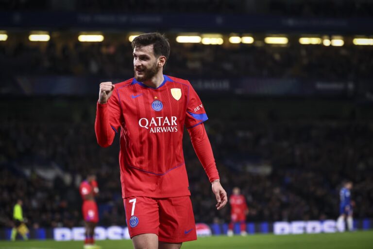 Kvaratskhelia rozchwytywany. Klub z jasną deklaracją