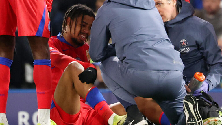 Jest potwierdzenie! Barcola wraca!