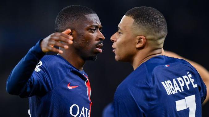 Praca z Luisem Enrique robi swoje. Dembele zrugał Kyliana Mbappe