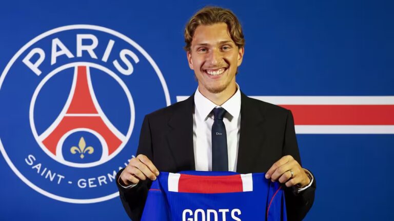 Zamykamy okno transferowe? Mika Godts piłkarzem PSG